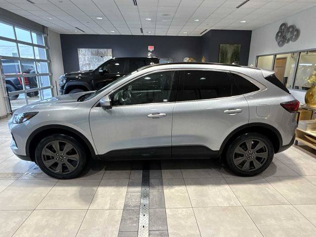 Certified 2024 Ford Escape Platinum AWD/4WD image 6