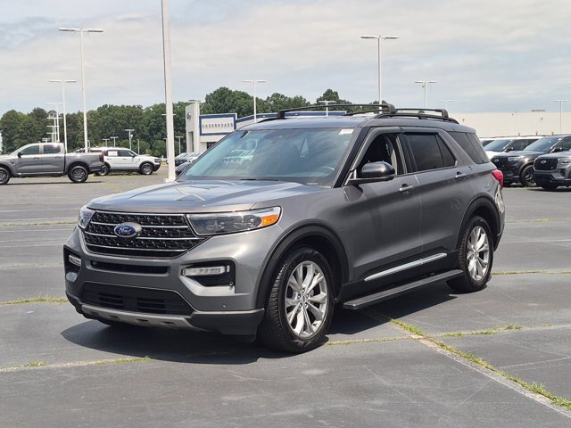 Certified 2023 Ford Explorer XLT w/ Equipment Group 202A RWD image 8