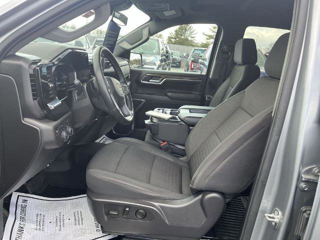 Used 2024 Chevrolet Silverado 1500 LT image 14