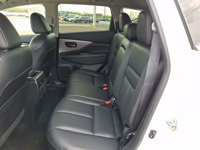 Used 2022 Nissan Murano SV w/ SV Midnight Edition Package image 10