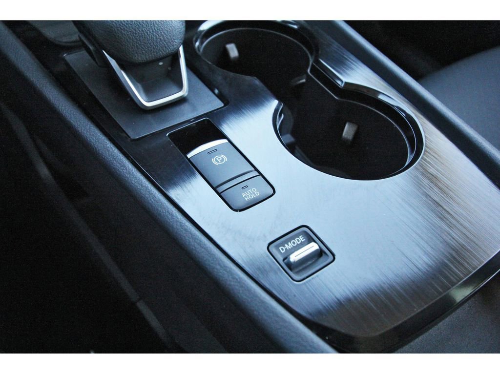 Used 2024 Nissan Rogue SV w/ SV Premium Package image 26