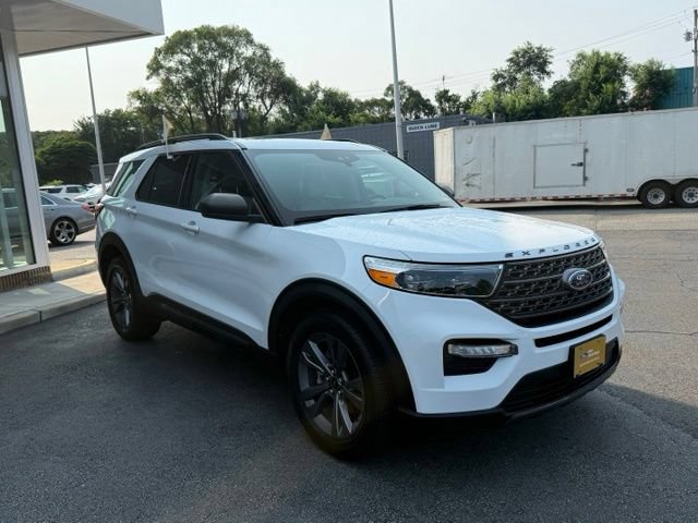 Certified 2021 Ford Explorer XLT w/ Equipment Group 202A AWD/4WD image 11