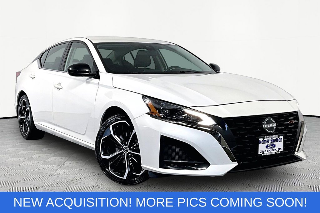 Used 2024 Nissan Altima 2.5 SR FWD image 1