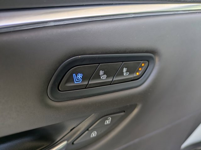 Used 2021 Cadillac Escalade Sport Platinum w/ Heavy-Duty Trailer Package image 27