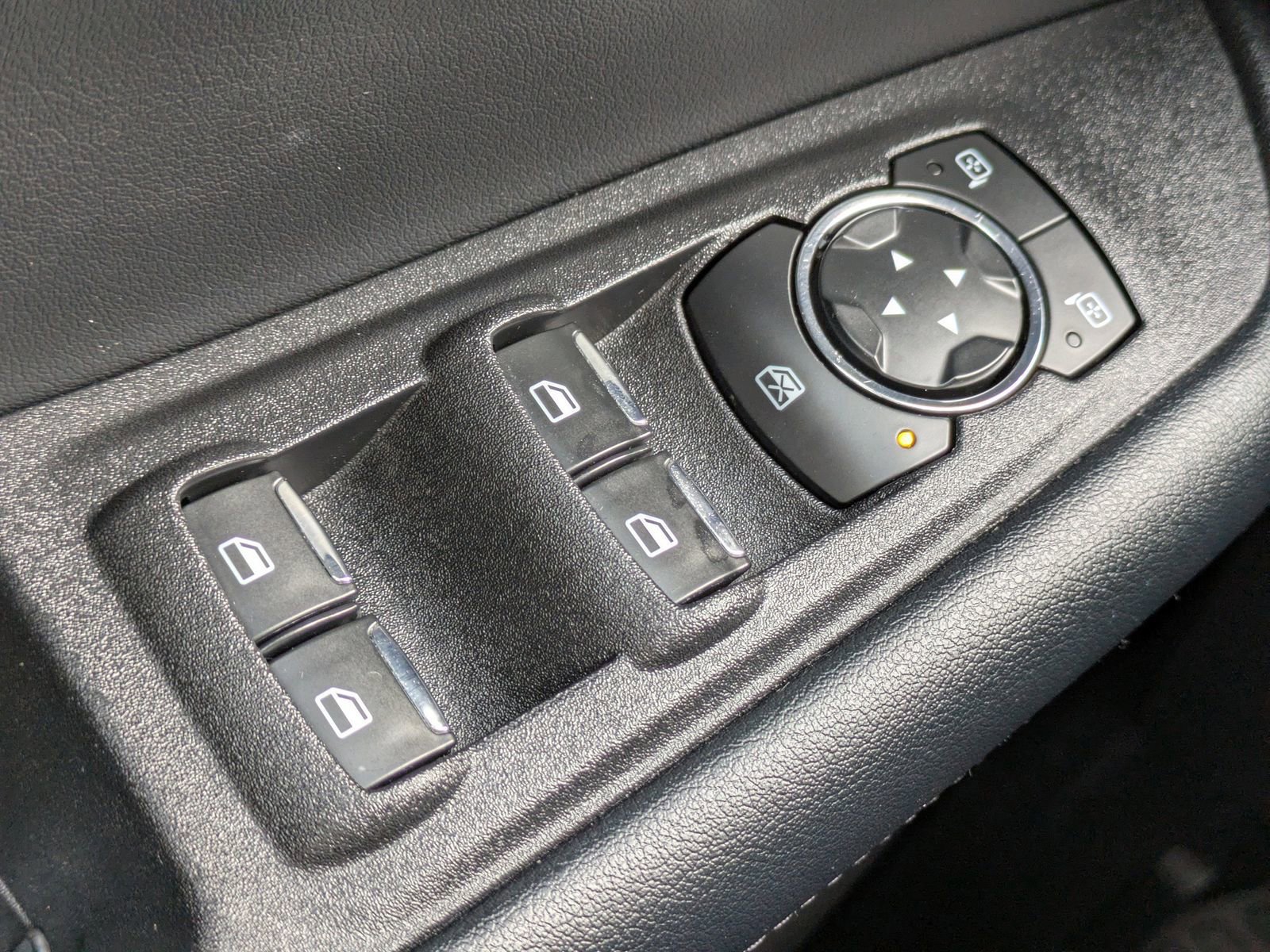 Certified 2024 Ford Edge SEL w/ Convenience Package image 27