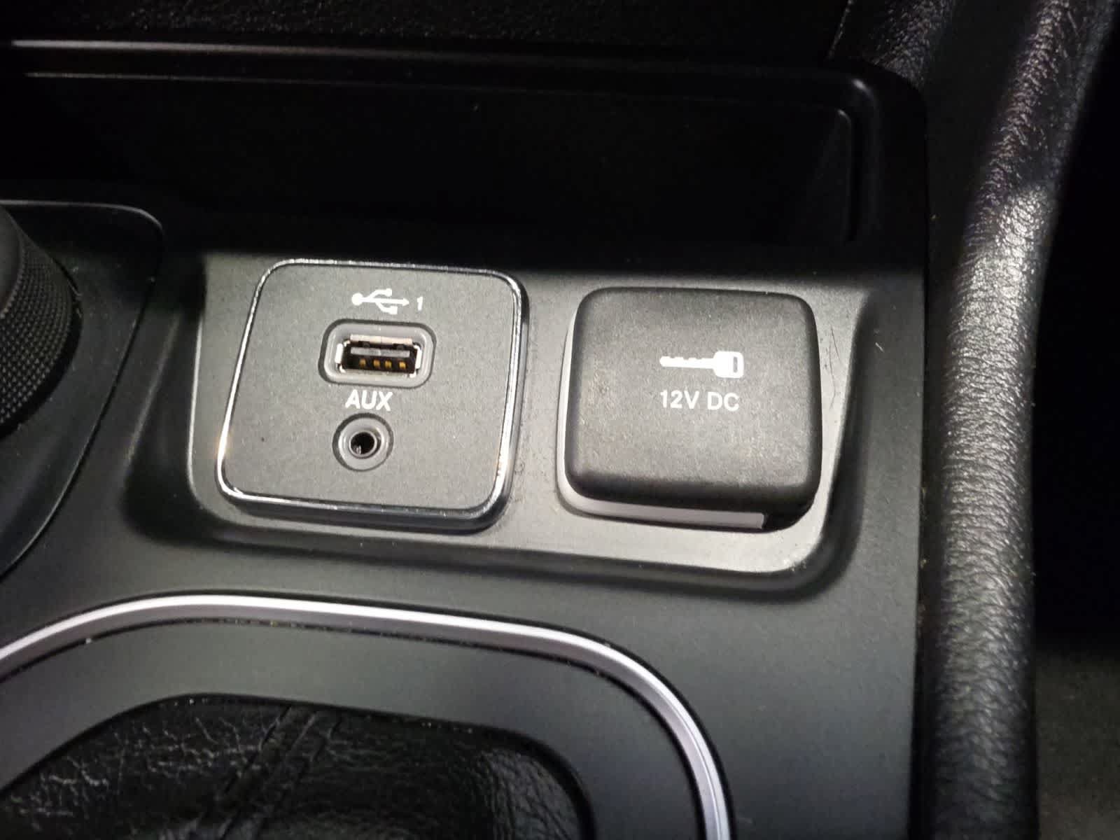Used 2021 Jeep Cherokee Latitude Lux AWD/4WD image 21