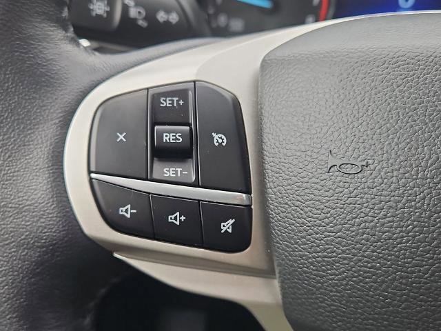 Certified 2022 Ford Explorer XLT w/ Equipment Group 202A image 22