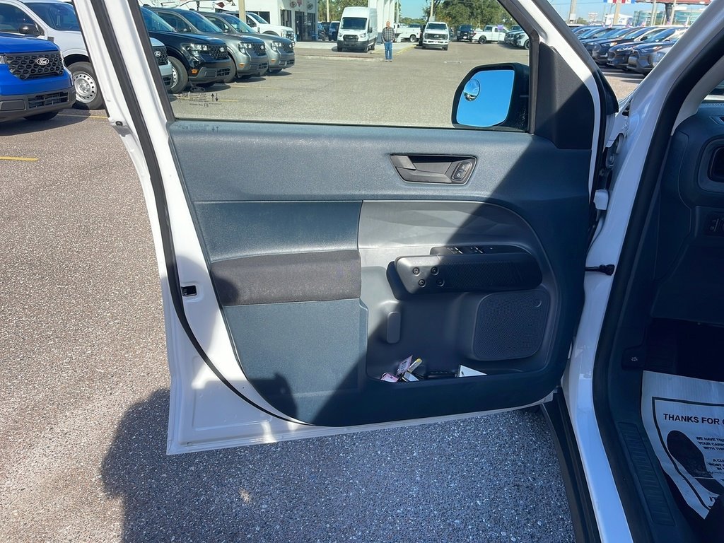 Certified 2022 Ford Maverick XL image 8