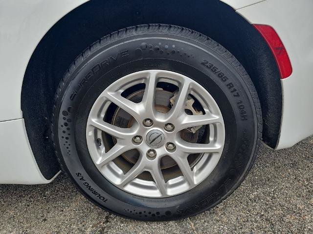 Used 2024 Chrysler Pacifica Touring-L FWD image 32