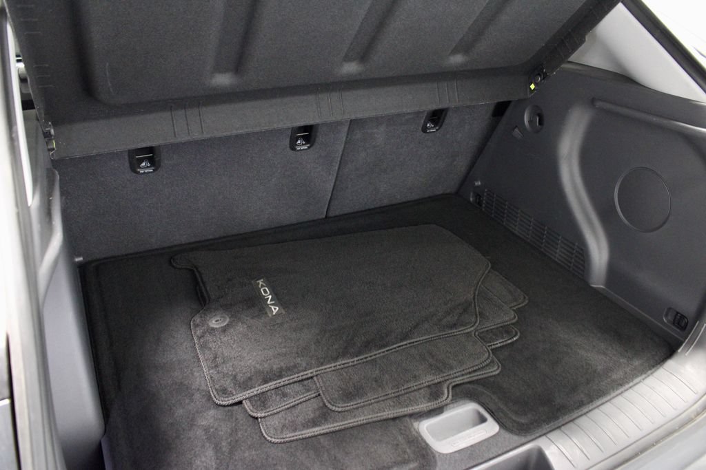 Used 2024 Hyundai Kona Limited FWD image 16