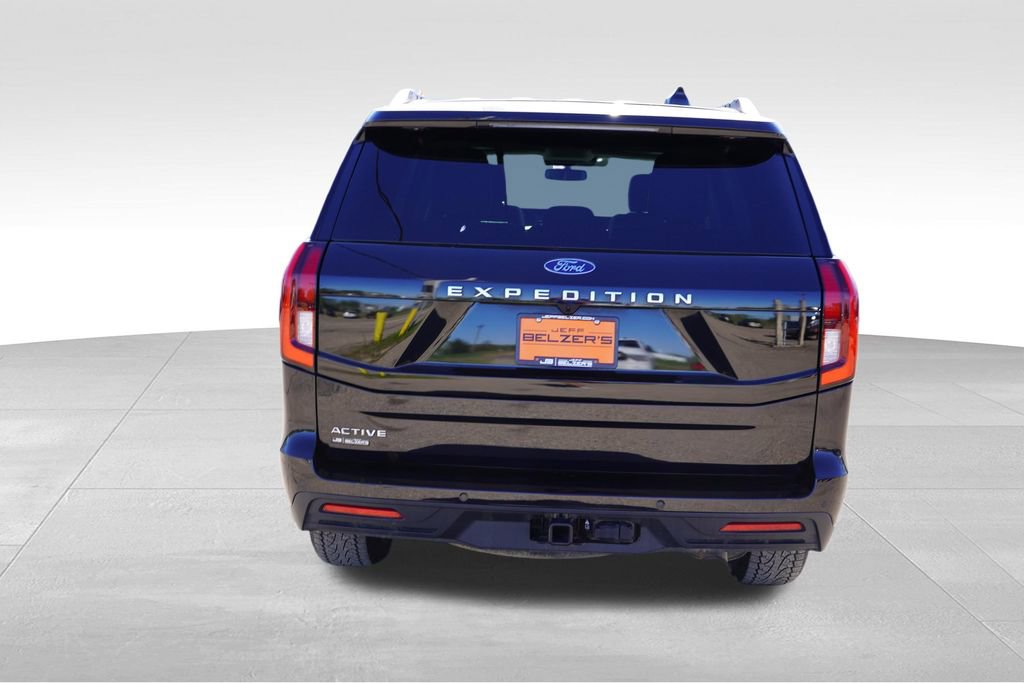 Certified 2025 Ford Expedition Active AWD/4WD image 6