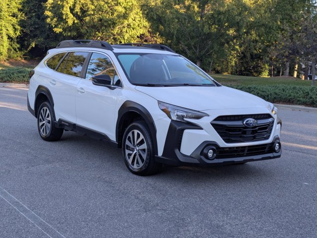 Used 2024 Subaru Outback Premium w/ Popular Package #1A AWD/4WD image 2