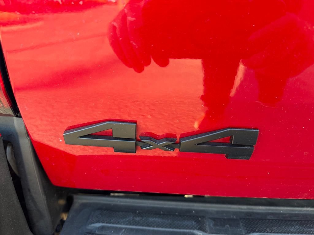 Used 2025 Toyota Tacoma TRD Sport AWD/4WD image 5