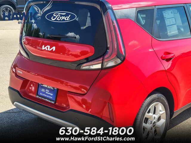 Used 2024 Kia Soul LX w/ Option Group 015 FWD image 6