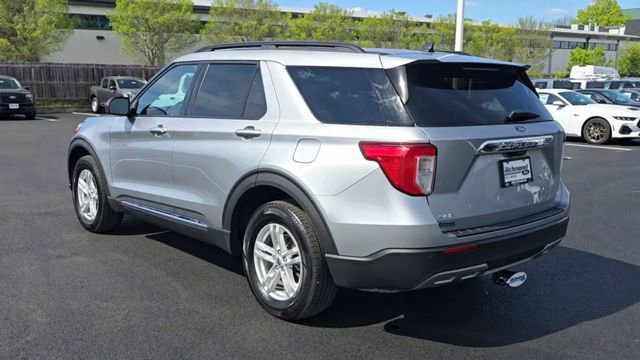 Certified 2023 Ford Explorer XLT w/ Equipment Group 202A AWD/4WD image 4