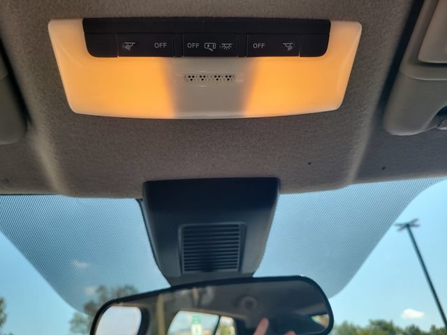 Used 2022 Nissan Kicks SV FWD image 19