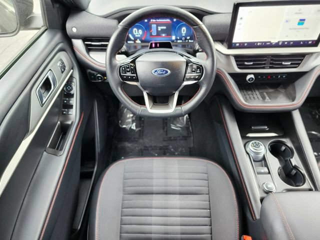 Certified 2025 Ford Explorer ST-Line w/ Premium Package AWD/4WD image 13