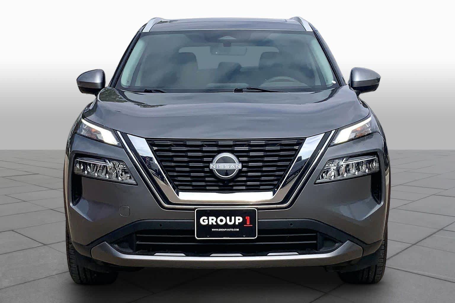 Used 2023 Nissan Rogue SL w/ SL Premium Package FWD image 4