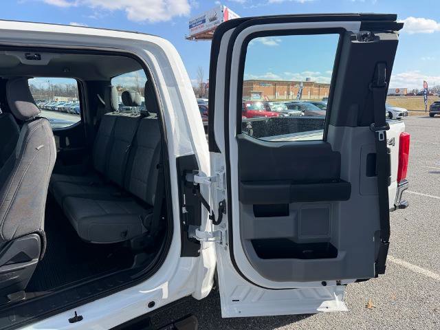 Certified 2024 Ford F250 XL w/ XL Chrome Package image 12