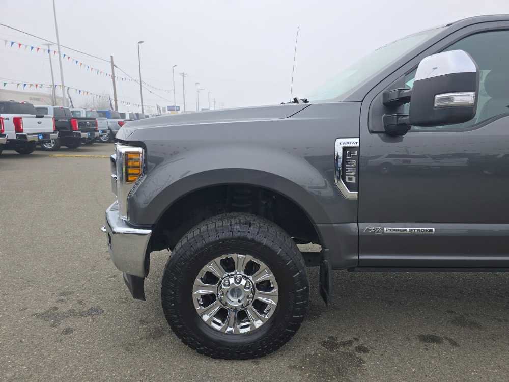 Certified 2018 Ford F350 Lariat w/ Lariat Ultimate Package image 3