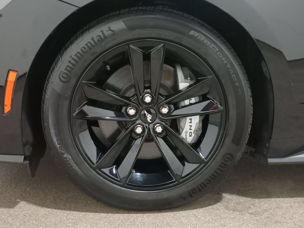 Certified 2025 Ford Mustang GT RWD image 11