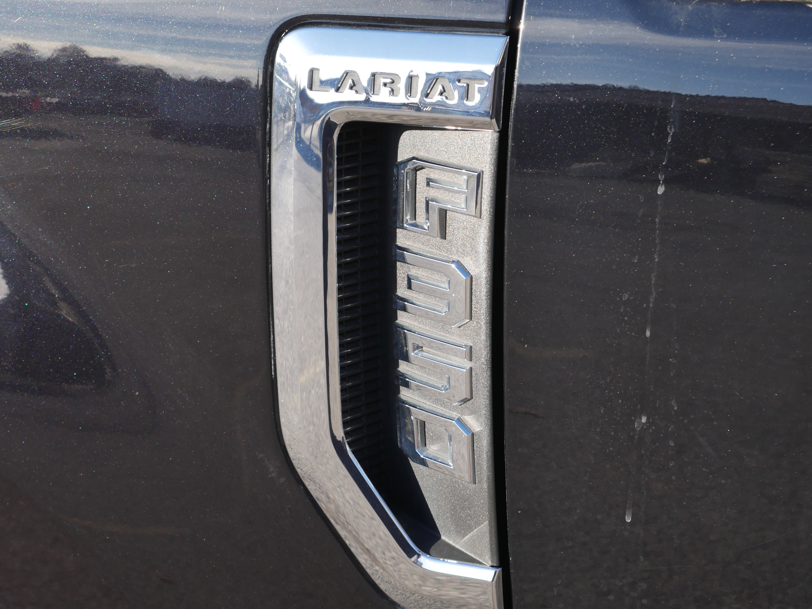 Certified 2022 Ford F350 Lariat w/ Lariat Ultimate Package image 19