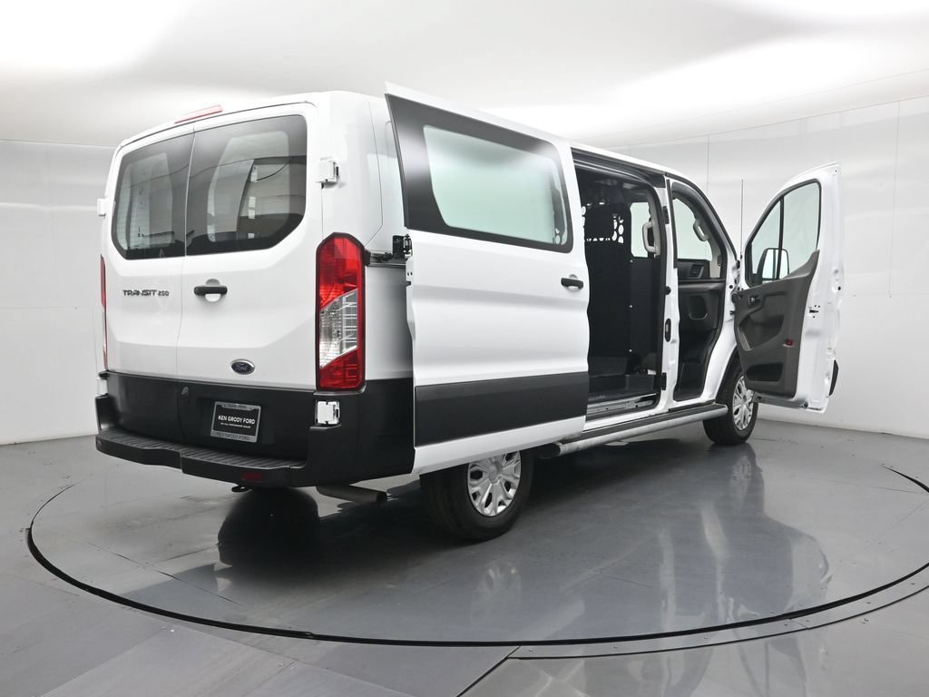 Certified 2025 Ford Transit 250 Low Roof w/ Exterior Upgrade Package RWD image 5