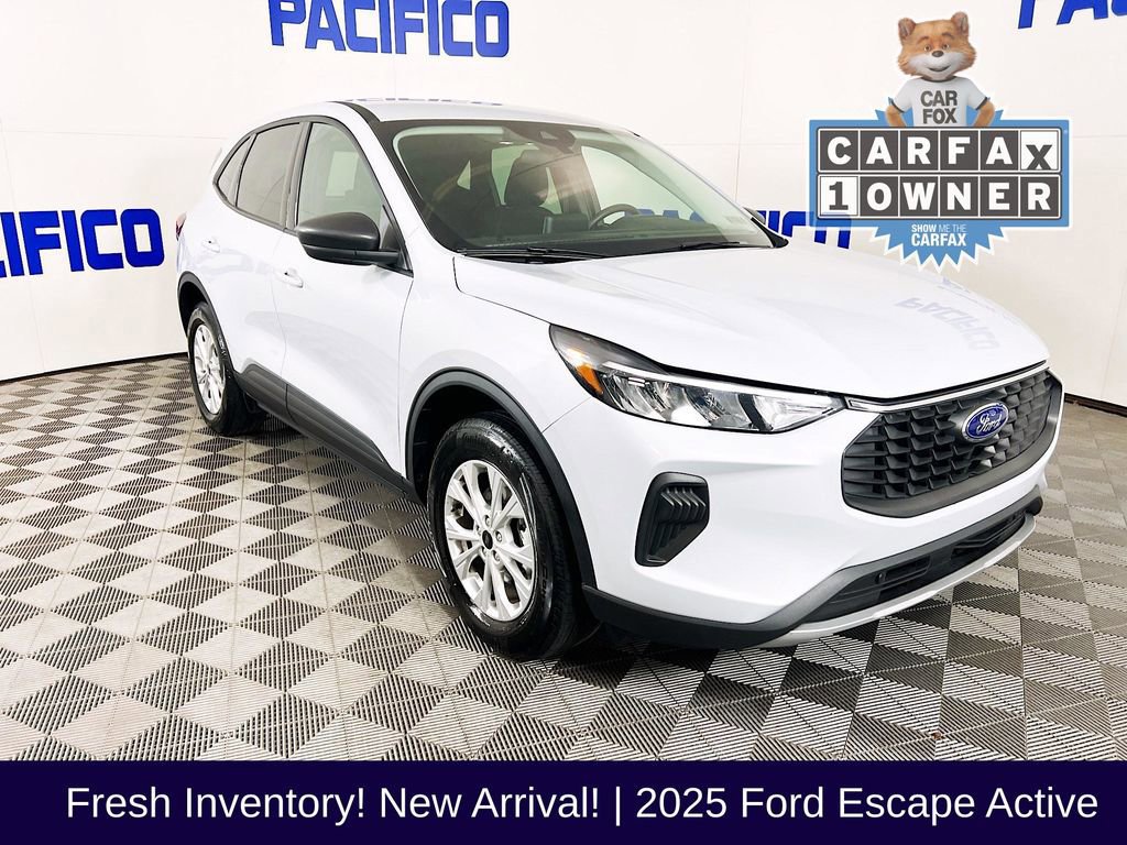 Certified 2025 Ford Escape Active image 1