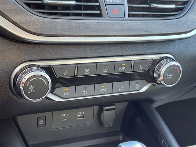 Used 2024 Nissan Altima 2.5 SV w/ SV Premium Package image 28