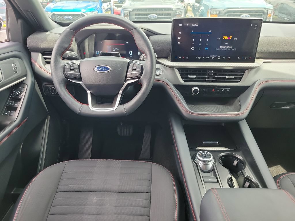Certified 2025 Ford Explorer ST-Line w/ ST-Line Street Pack AWD/4WD image 12