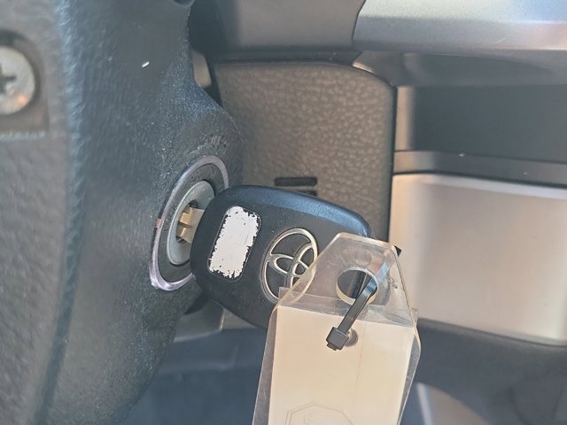 Used 2019 Toyota Tacoma Limited image 30