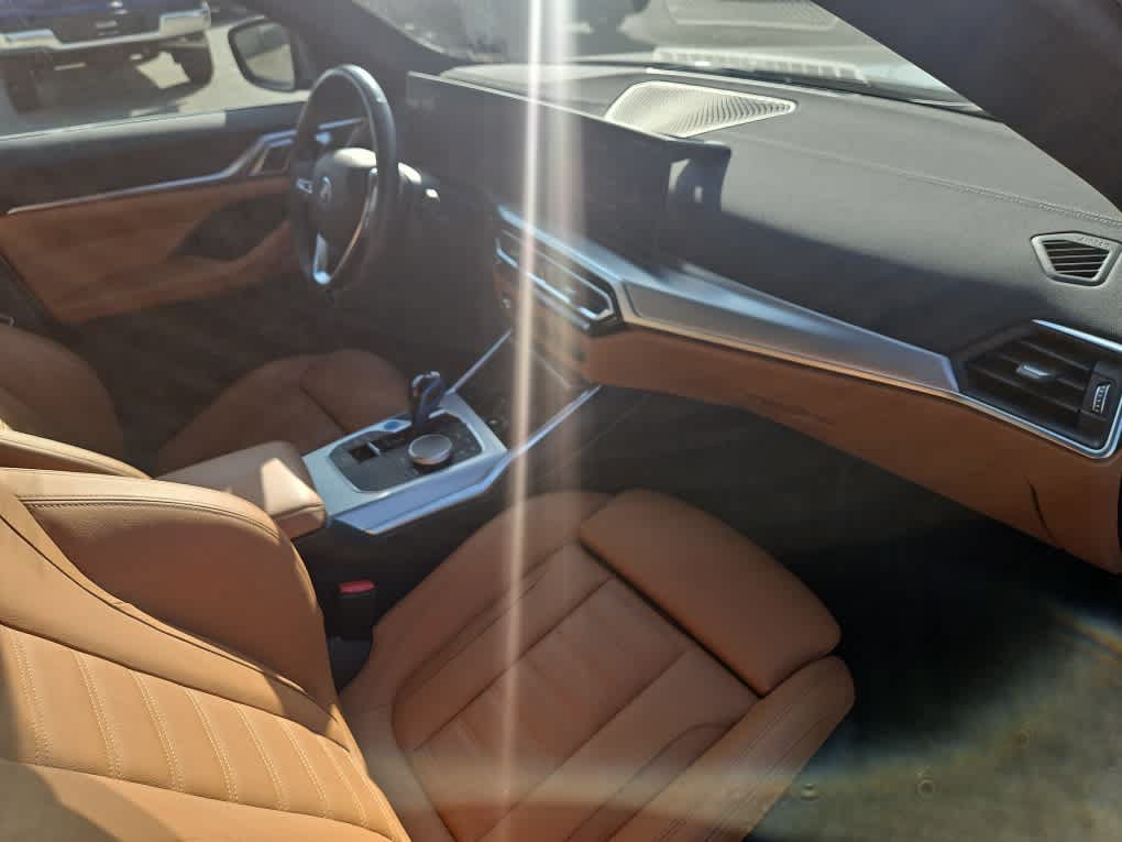 Used 2022 BMW i4 eDrive40 RWD image 13