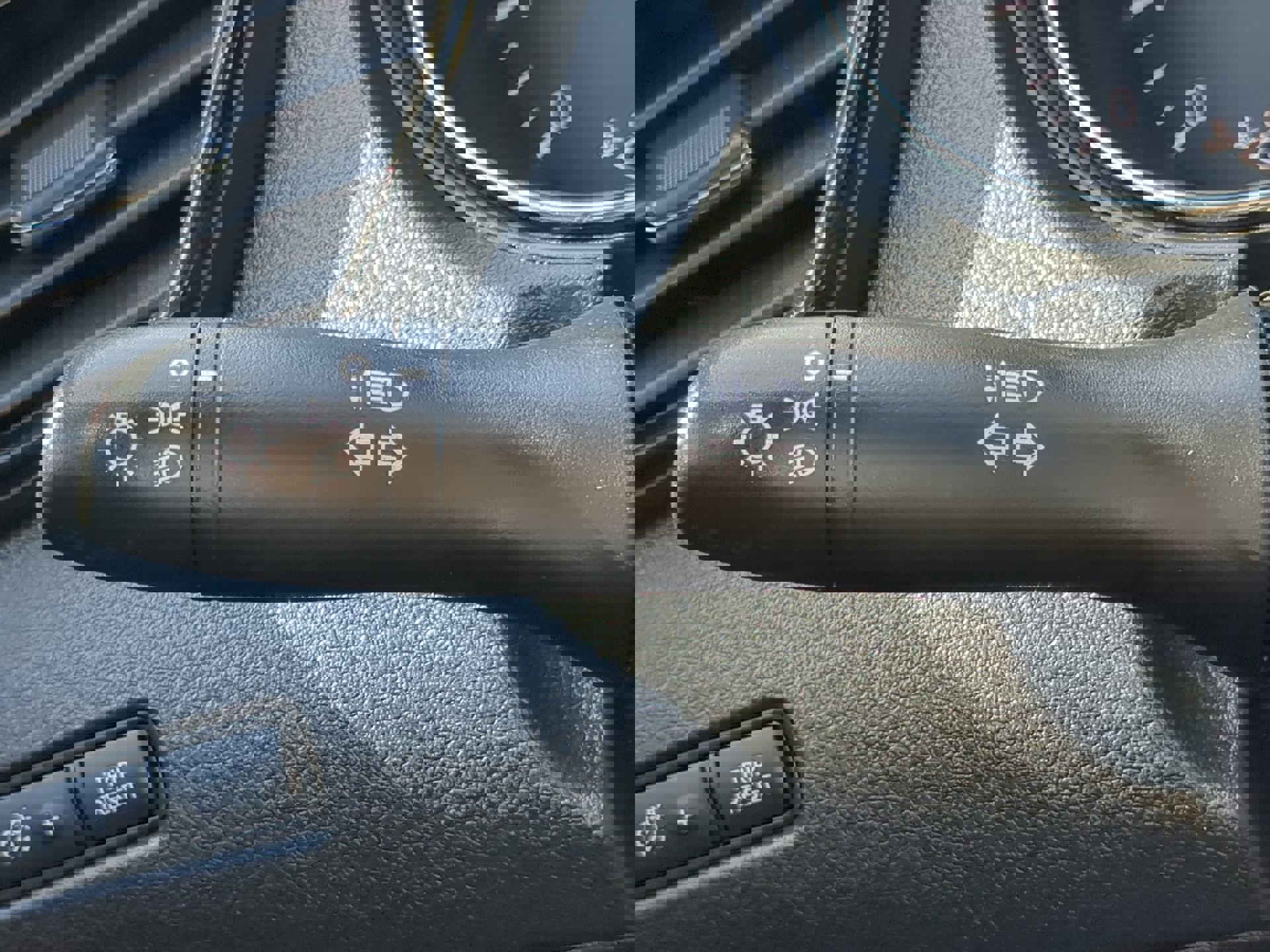 Used 2019 Nissan Rogue Sport S image 53