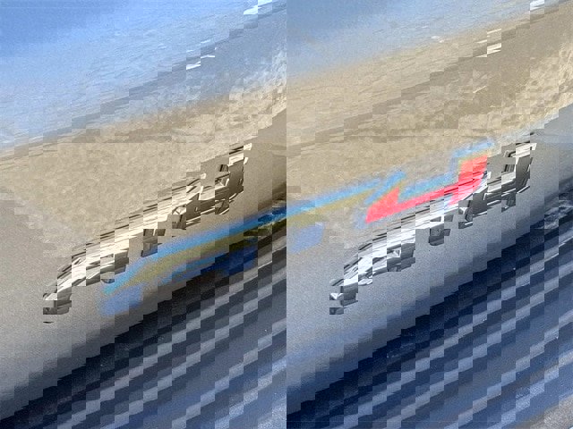 Used 2024 GMC Yukon AT4 w/ Technology Package image 12