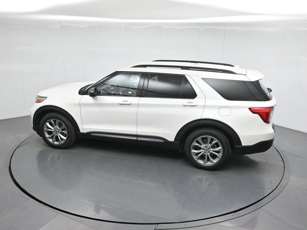 Certified 2020 Ford Explorer XLT w/ Equipment Group 202A image 21