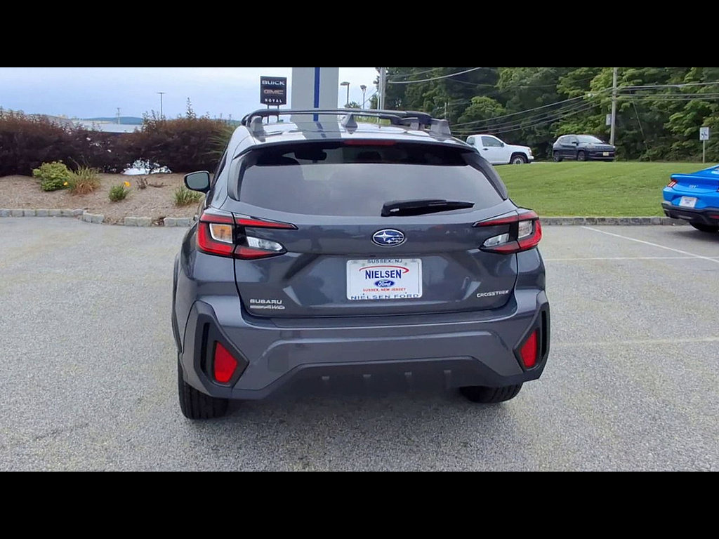 Used 2024 Subaru Crosstrek 2.0i Premium AWD/4WD image 7