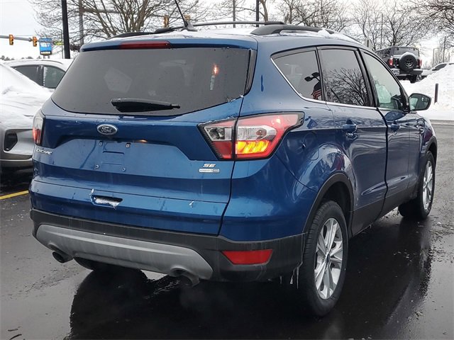 Certified 2018 Ford Escape SE w/ SE Sync 3 Package image 4