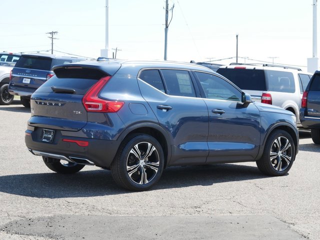 Used 2019 Volvo XC40 T5 Inscription AWD/4WD image 3