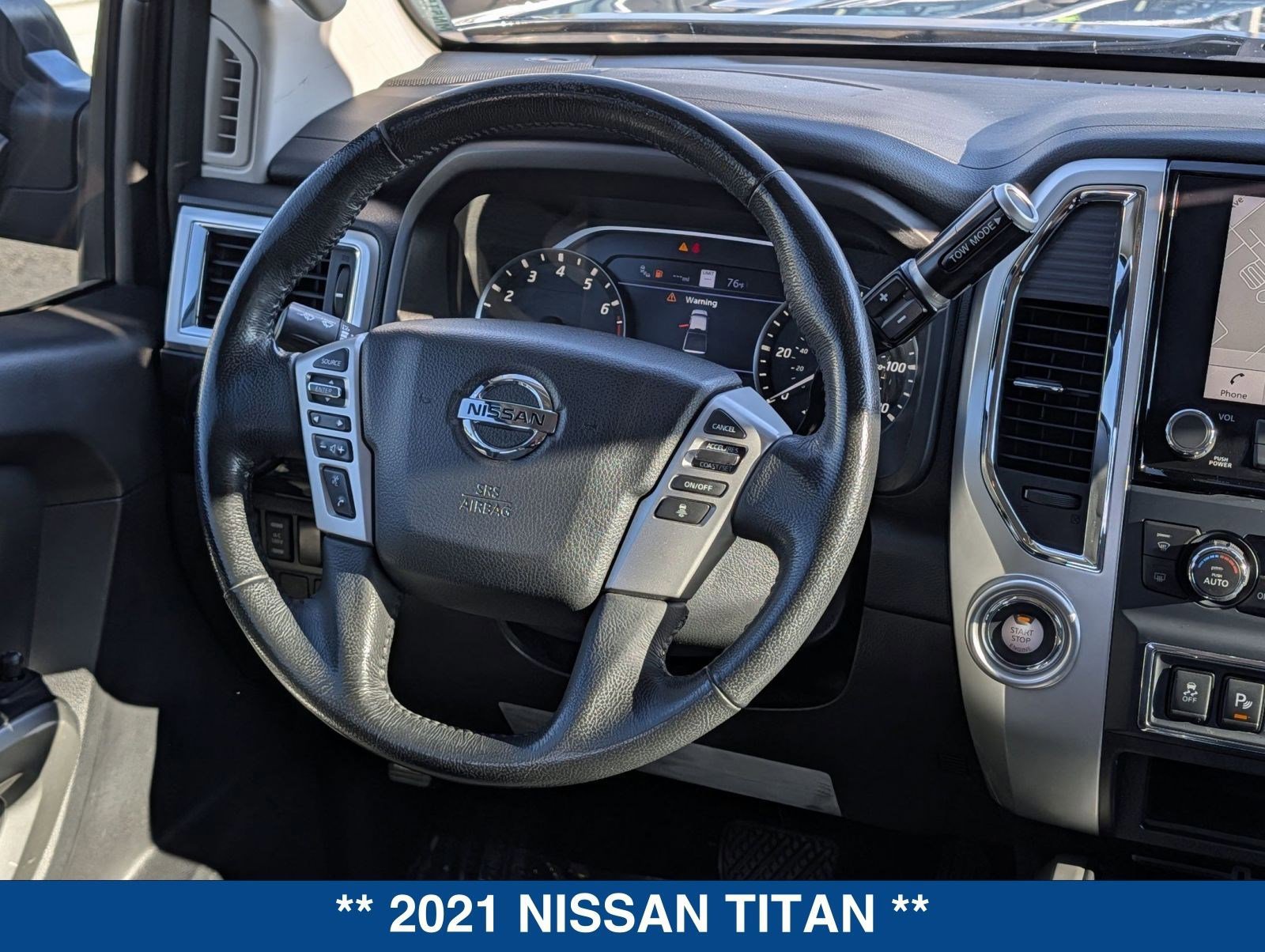 Used 2021 Nissan Titan SV w/ SV Convenience Package image 17