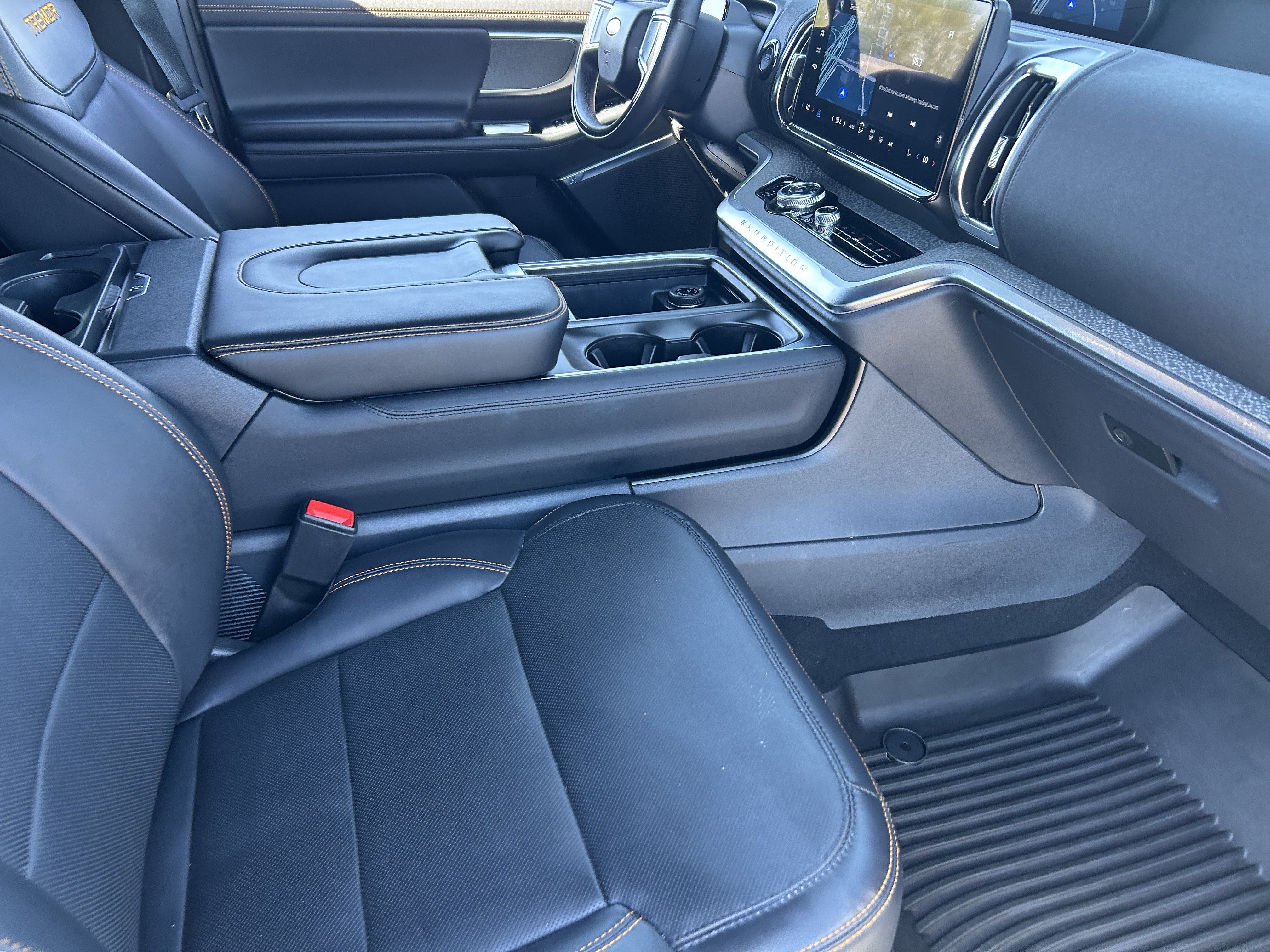Certified 2025 Ford Expedition Tremor AWD/4WD image 16