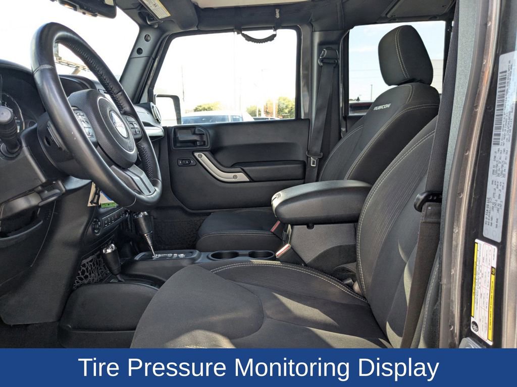 Used 2017 Jeep Wrangler Unlimited Rubicon w/ Connectivity Group image 20