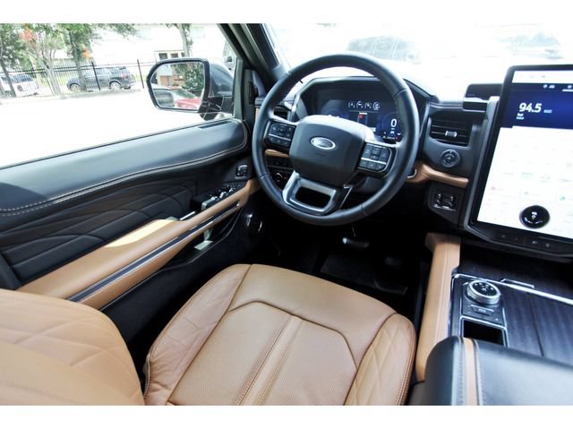 Certified 2023 Ford Expedition Platinum RWD image 7