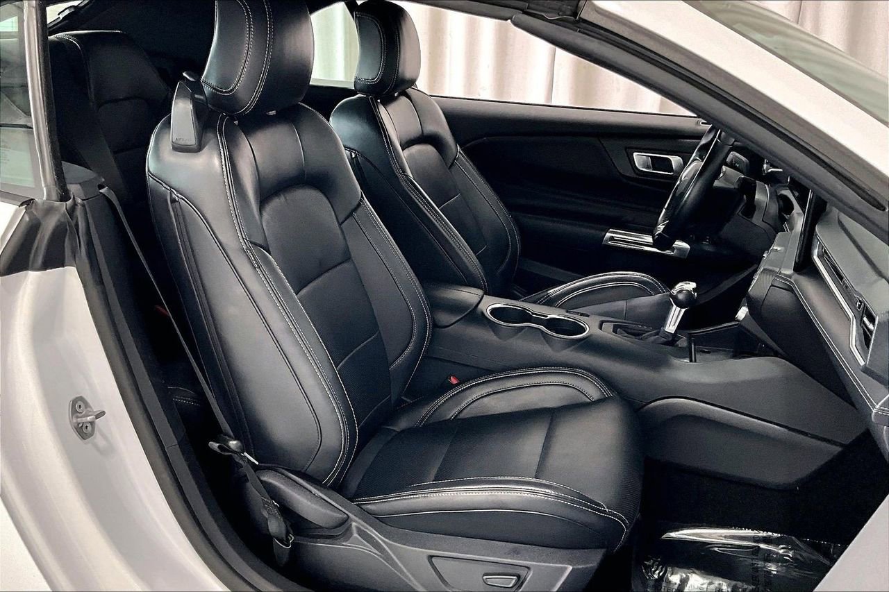 Certified 2025 Ford Mustang Premium image 6