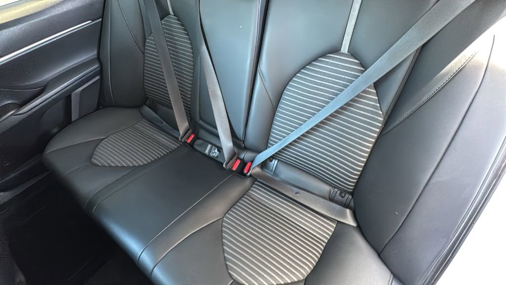 Used 2023 Toyota Camry SE FWD image 23