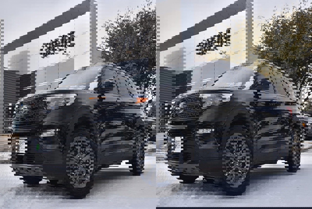 Certified 2023 Ford Explorer XLT w/ Equipment Group 202A image 1