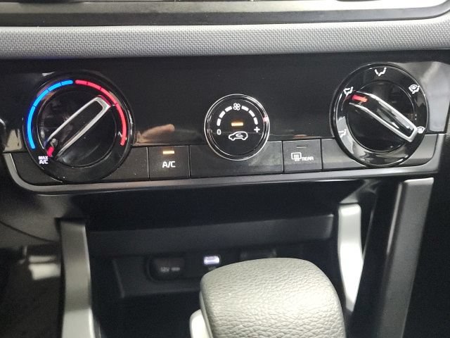 Used 2024 Kia Seltos LX AWD/4WD image 21