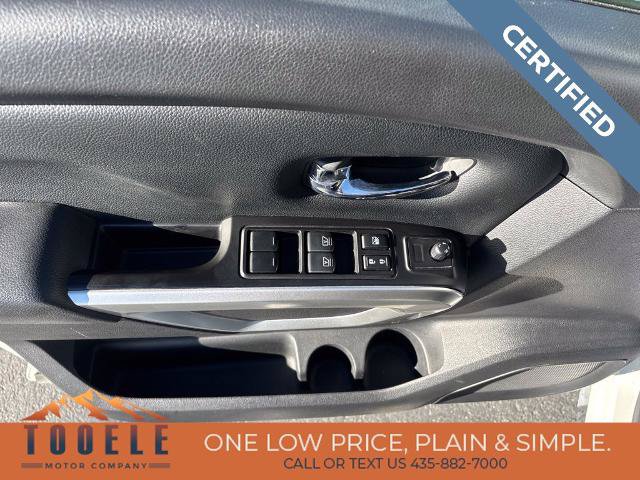 Used 2018 Nissan Titan SV w/ SV Convenience Package AWD/4WD image 13