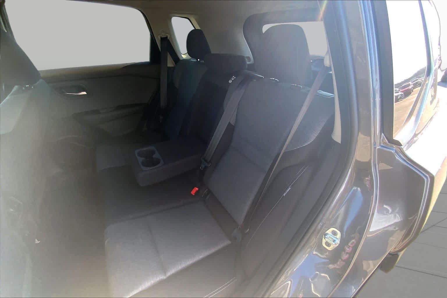 Used 2023 Nissan Rogue SV FWD image 21