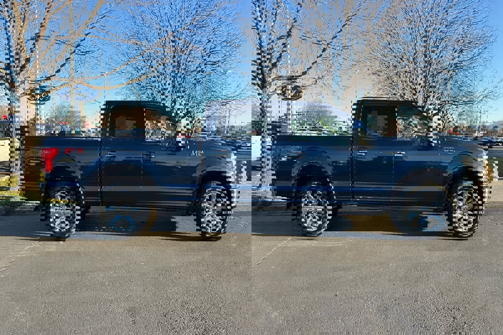 Certified 2019 Ford F150 Lariat w/ Equipment Group 502A Luxury image 8