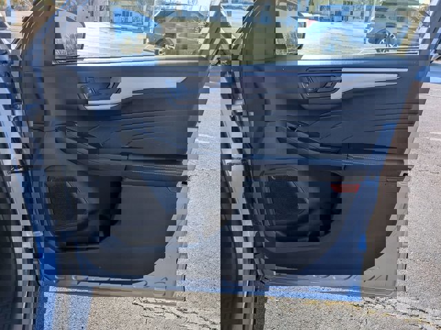 Certified 2022 Ford Escape SE image 31